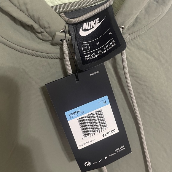 NWT Nike Tech Pack Cropped Hoodie - Picture 2 of 6